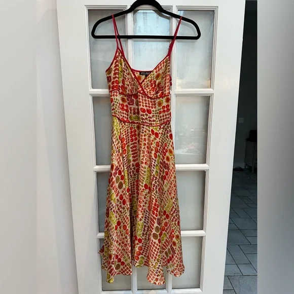 Haut En Soie Betsey Johnson - Modèle été Multicolore, Taille P (Regular), Jamais Porté (NWOT) - Style Blouse Chic